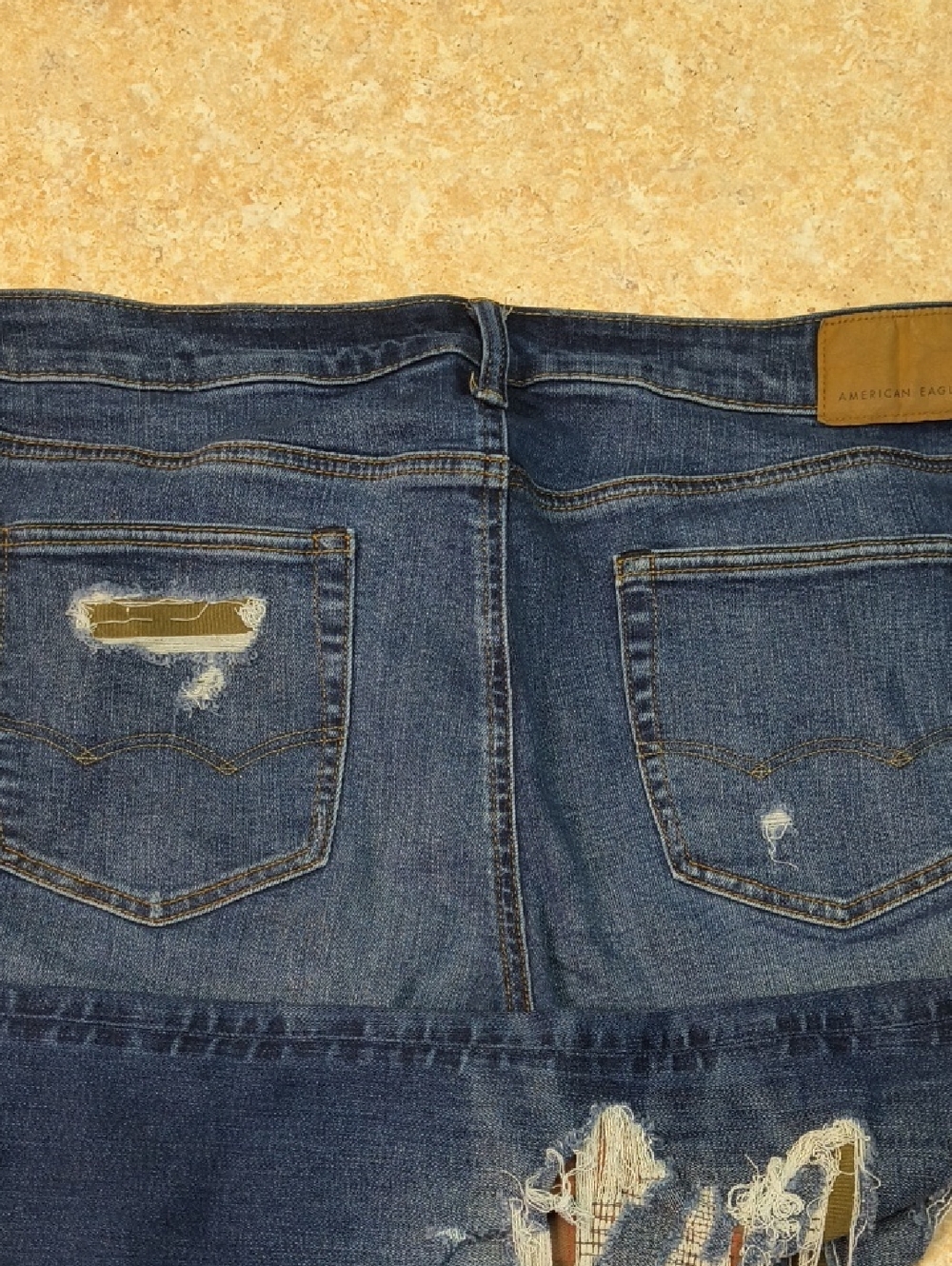 American Eagle Mens Airflex+ Slim Distressed Dark Jeans 36x30 GUC.